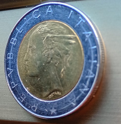 Moneta 500 lire italiane 1985